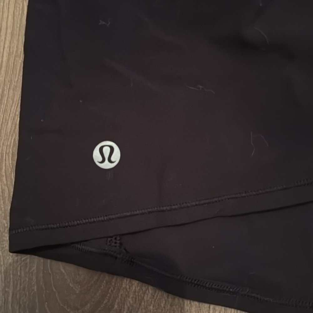 Lululemon - Picture 4 of 5